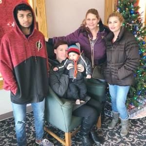 Meet your Posher, Holly